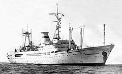 Научно-исследовательское судно «Академик Вернадский» в кругосветном походе. 1971 г.