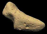 Один из наиболее известных астероидов «Эрос», длиною свыше 20 км. Встреча с таким оборвала бы историю человечества
