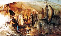 Мраморная пещера. Галерея Сказок