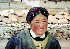 Широкое лицо типично для коренных тибетцев